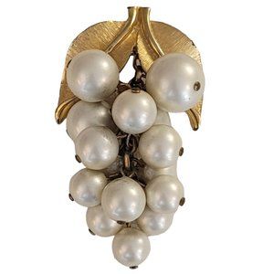 Gold Tone Leaf Faux Pearl Grape Cluster, Dangle Brooch, Pendant 2.5” L K954